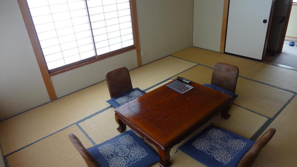 Matsunoi Ryokan Kuszacu Szoba fotó